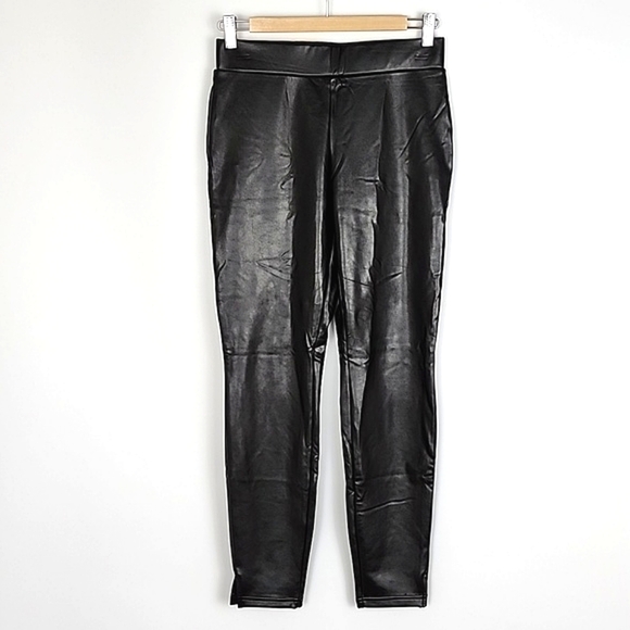 HUE Women's Black Faux Leather Pull On Stretch  Skinny Pants Elastic Waist Sz XS - Picture 1 of 10